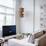 Apartment Naest - Authentic Escapes Old Town