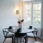 Naest - Authentic Escapes Old Town Nimwegen