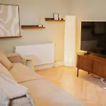 Naest - Authentic Escapes Old Town Apartment
