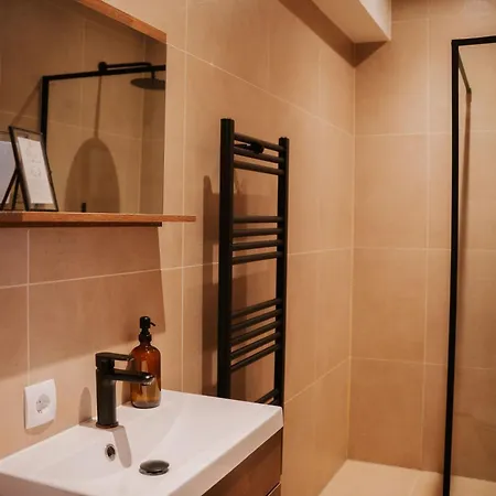 Naest - Authentic Escapes Old Town Apartmán *