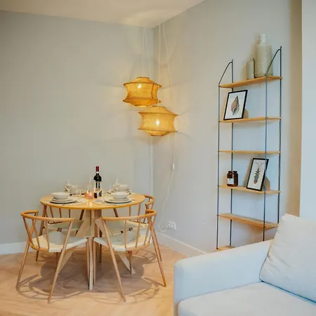 Naest - Authentic Escapes Old Town Apartamento *