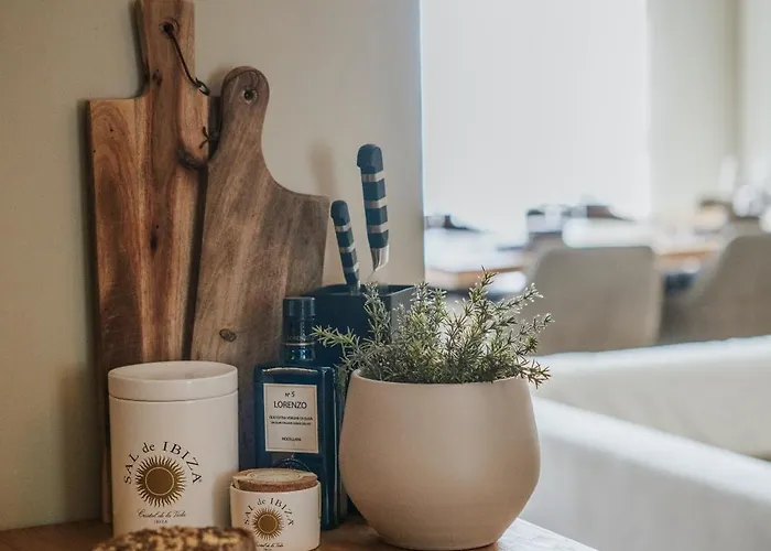 Naest - Authentic Escapes Old Town *