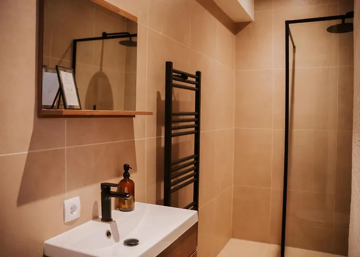 Naest - Authentic Escapes Old Town Apartamento *