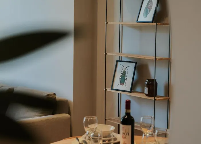 Naest - Authentic Escapes Old Town * نايميخين