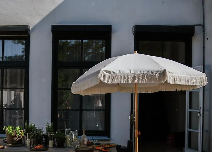 Naest - Authentic Escapes Old Town Apartmán *