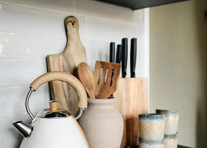 Naest - Authentic Escapes Old Town نايميخين