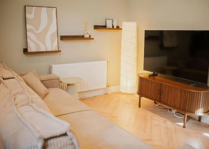 Naest - Authentic Escapes Old Town Apartment