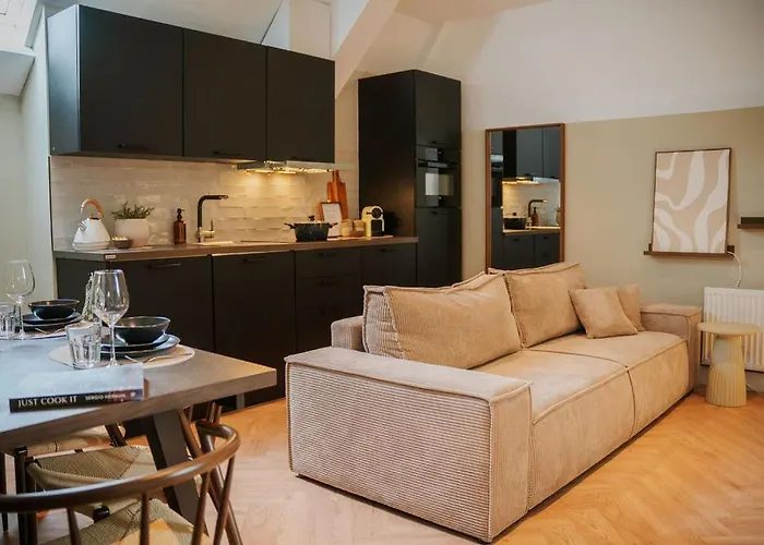 Apartment Naest - Authentic Escapes Old Town