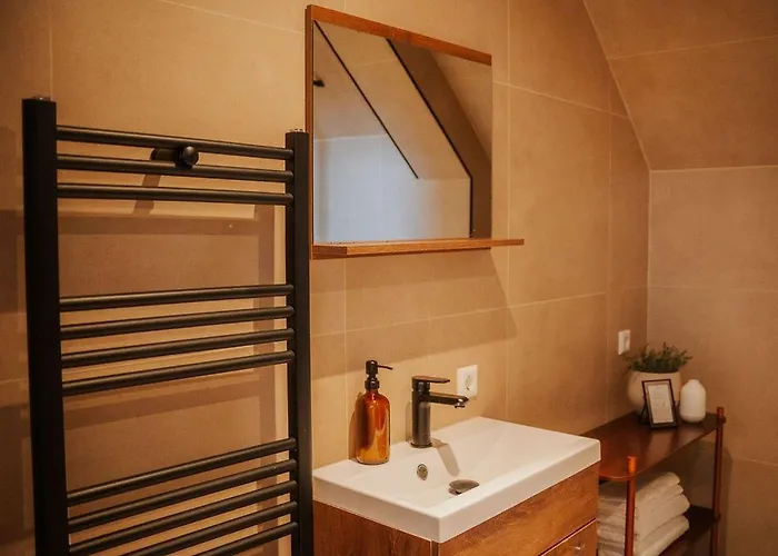 Naest - Authentic Escapes Old Town *