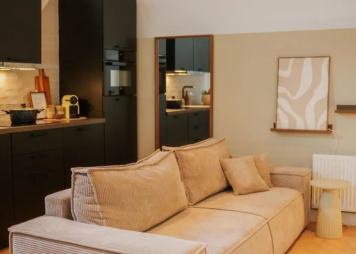 Naest - Authentic Escapes Old Town