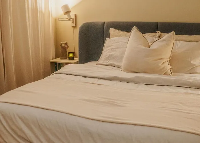 Naest - Authentic Escapes Old Town