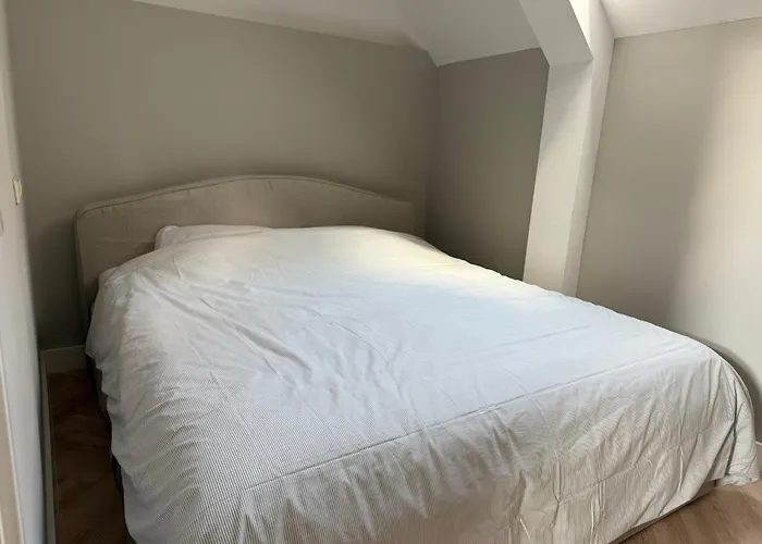 Naest - Authentic Escapes Old Town * 奈梅亨