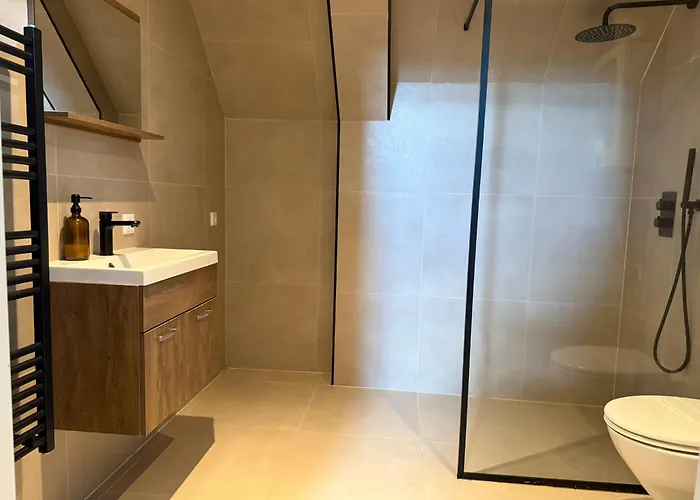 Naest - Authentic Escapes Old Town