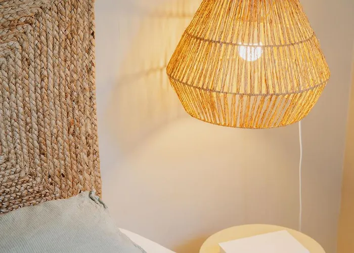 Naest - Authentic Escapes Old Town 奈梅亨