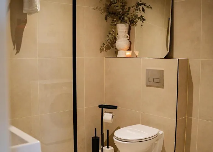 Naest - Authentic Escapes Old Town Апартаменты