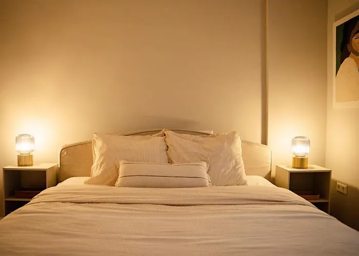 Naest - Authentic Escapes Old Town Апартаменты