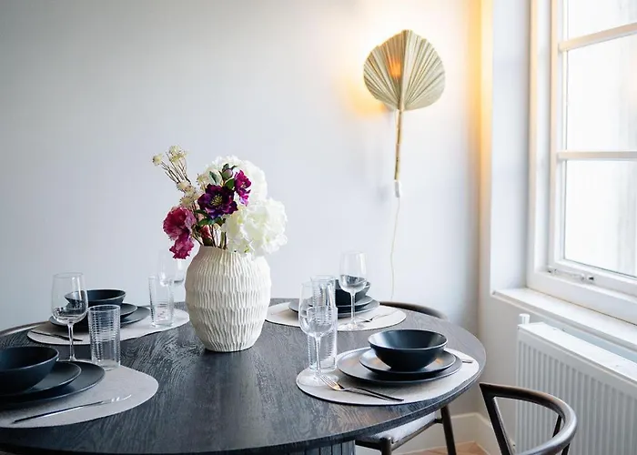 Naest - Authentic Escapes Old Town Неймеген